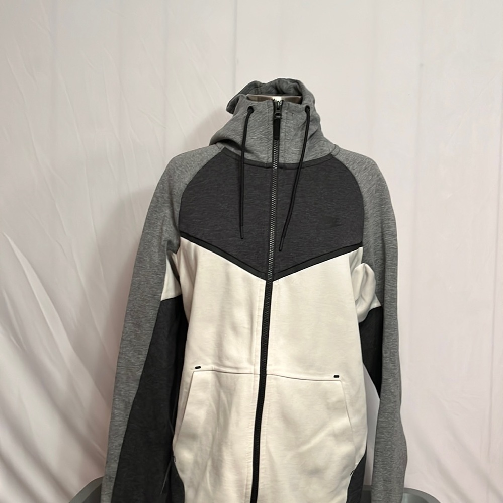 COPY - Nike Zip-up hoodie